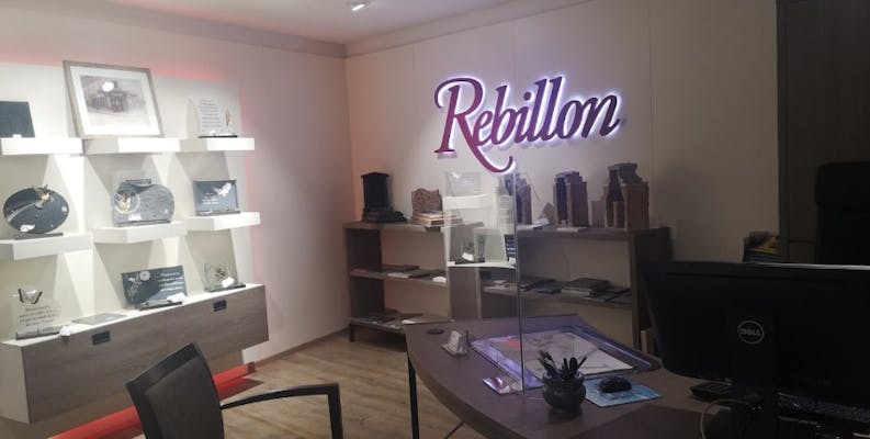 Photographie de Pompes Funèbres Marbrerie Rebillon de Neuilly-sur-Seine