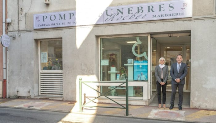 Photographie Pompes Funèbres Du Rocher de Roquebrune-sur-Argens