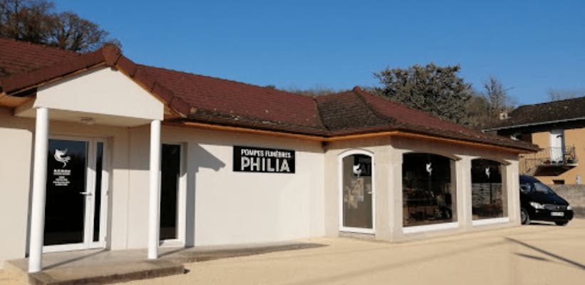 Photographie Pompes Funèbres Philia de Saint-Benoît