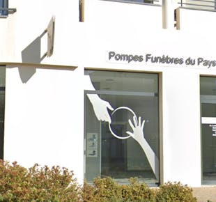 `photo de l'établissement de ${name}`