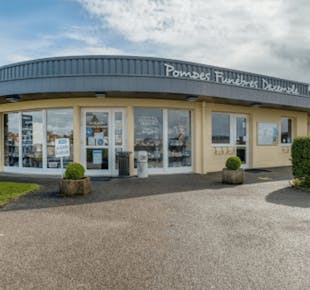 `photo de l'établissement de ${name}`