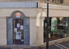 Devanture de Pompes Funèbres Générales