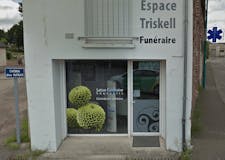 Devanture de Pompes Funèbres Marbrerie TRISKELL