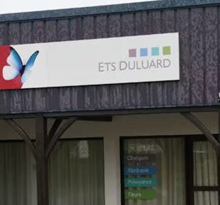 `photo de l'établissement de ${name}`