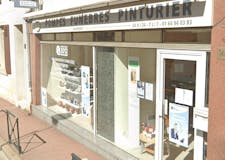 Devanture de Pompes Funèbres et Marbrerie Claude Pinturier