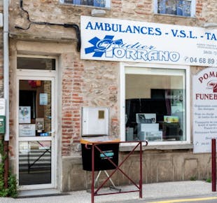 `photo de l'établissement de ${name}`