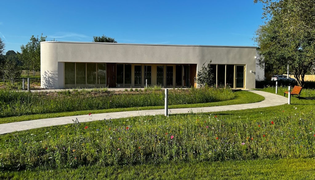 `photo de l'établissement de ${name}`