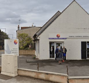 `photo de l'établissement de ${name}`