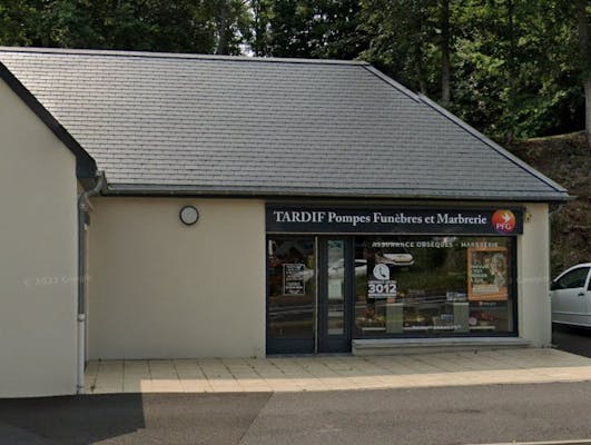 Photographie Pompes Funèbres et Marbrerie TARDIF - PFG de Besse-et-Saint-Anastaise