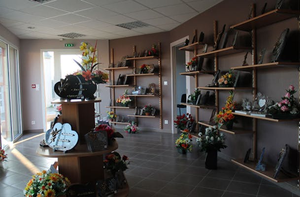 Photographie de la Pompes Funèbres des trois rivières de la ville de Plessé