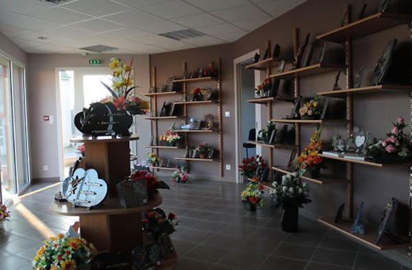 Photographie de la Pompes Funèbres des trois rivières de la ville de Plessé