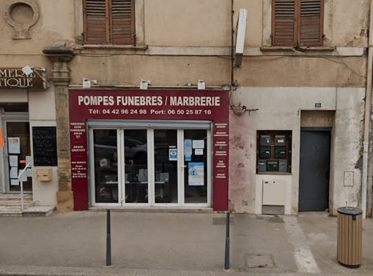 Photographie de la Provence Azur Funéraire de Peyrolles-en-Provence