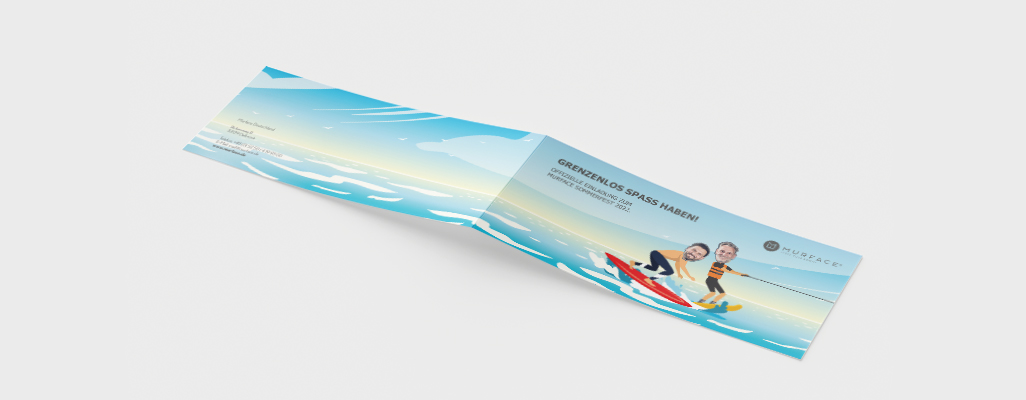 Eine Einladungskarte auf der zwei Männer Surfen,zu einem Sommerfest von Murface, lustig gestaltet - Digitalisierung Handwerk von der Meisterstück Agency aus Köln.