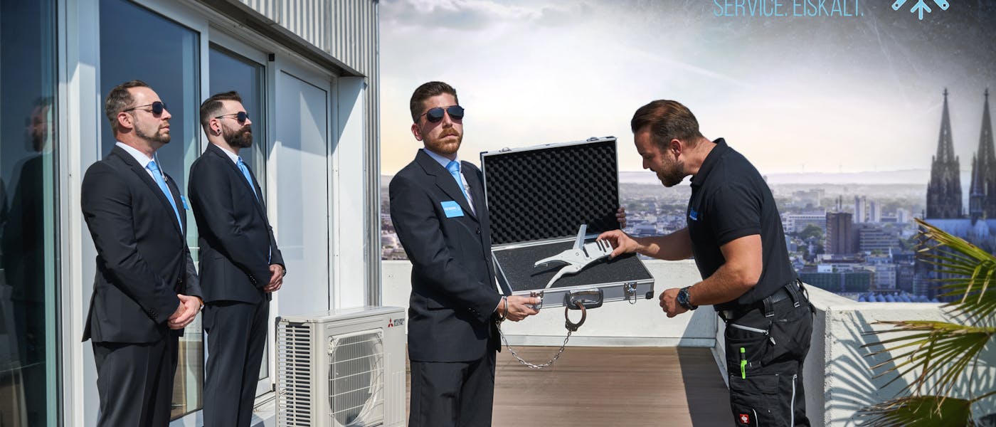 Werbebild von einem Fotoshooting des Unternehmens Cool Tech Parts - Digitalisierung im Handwerk, von der Meisterstück Agency aus Köln