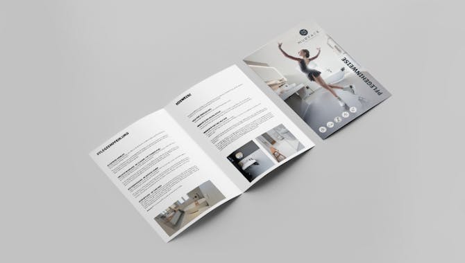 Pflegehinweis Broschüre des Unternehmens Murface - Digitalisierung Handwerk von der Meisterstück Agency aus Köln.