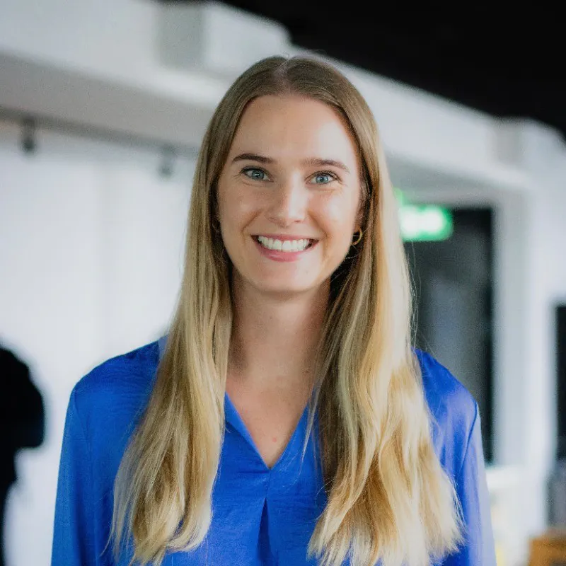 Katherine McInnes headshot