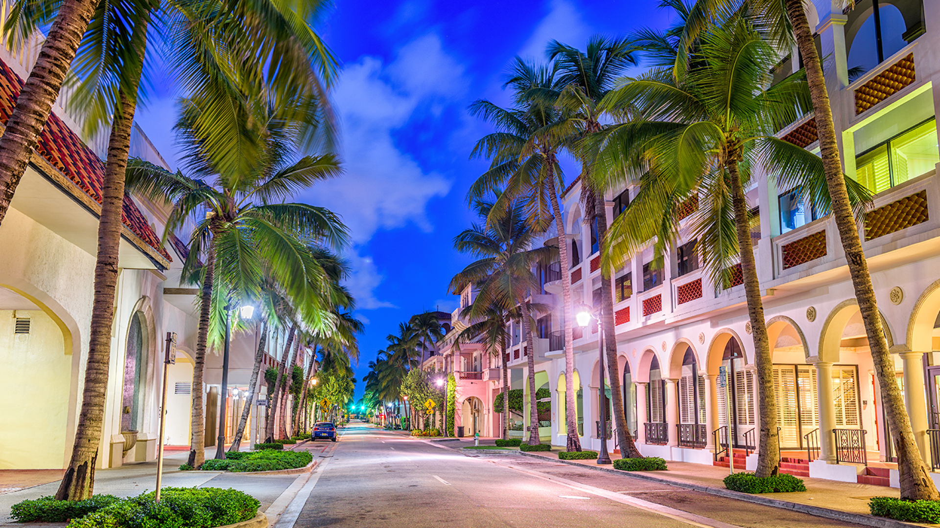 Photo of a large street within The Palm Beaches Florida Resort