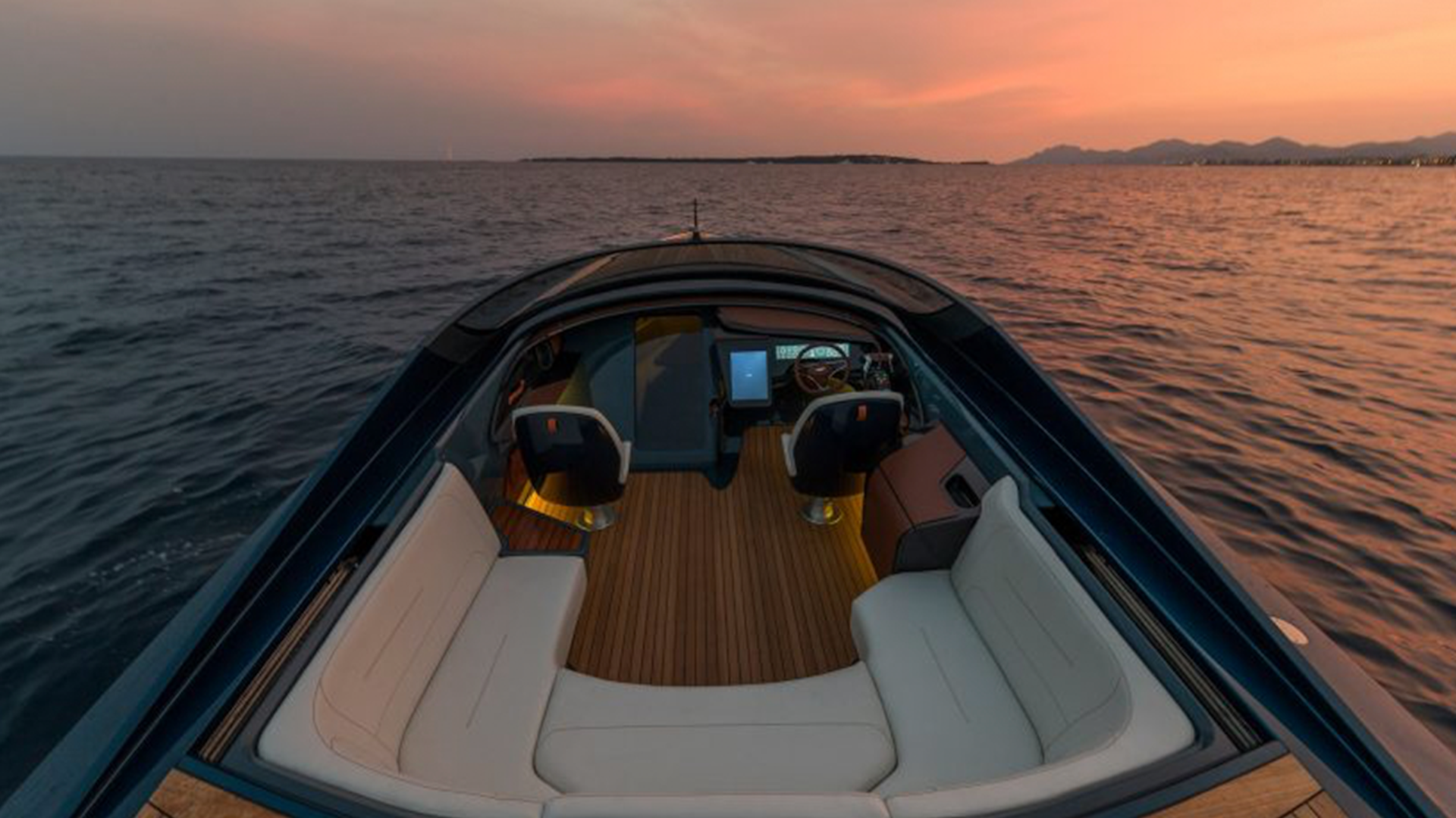 Photo of a luxurious boat in the sunset