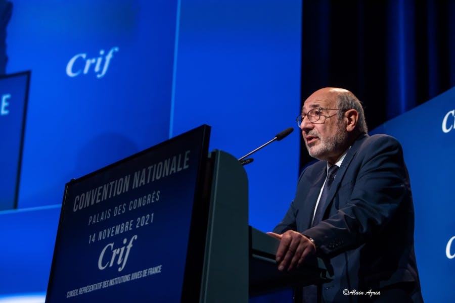 Convention du Crif avec son président en photo