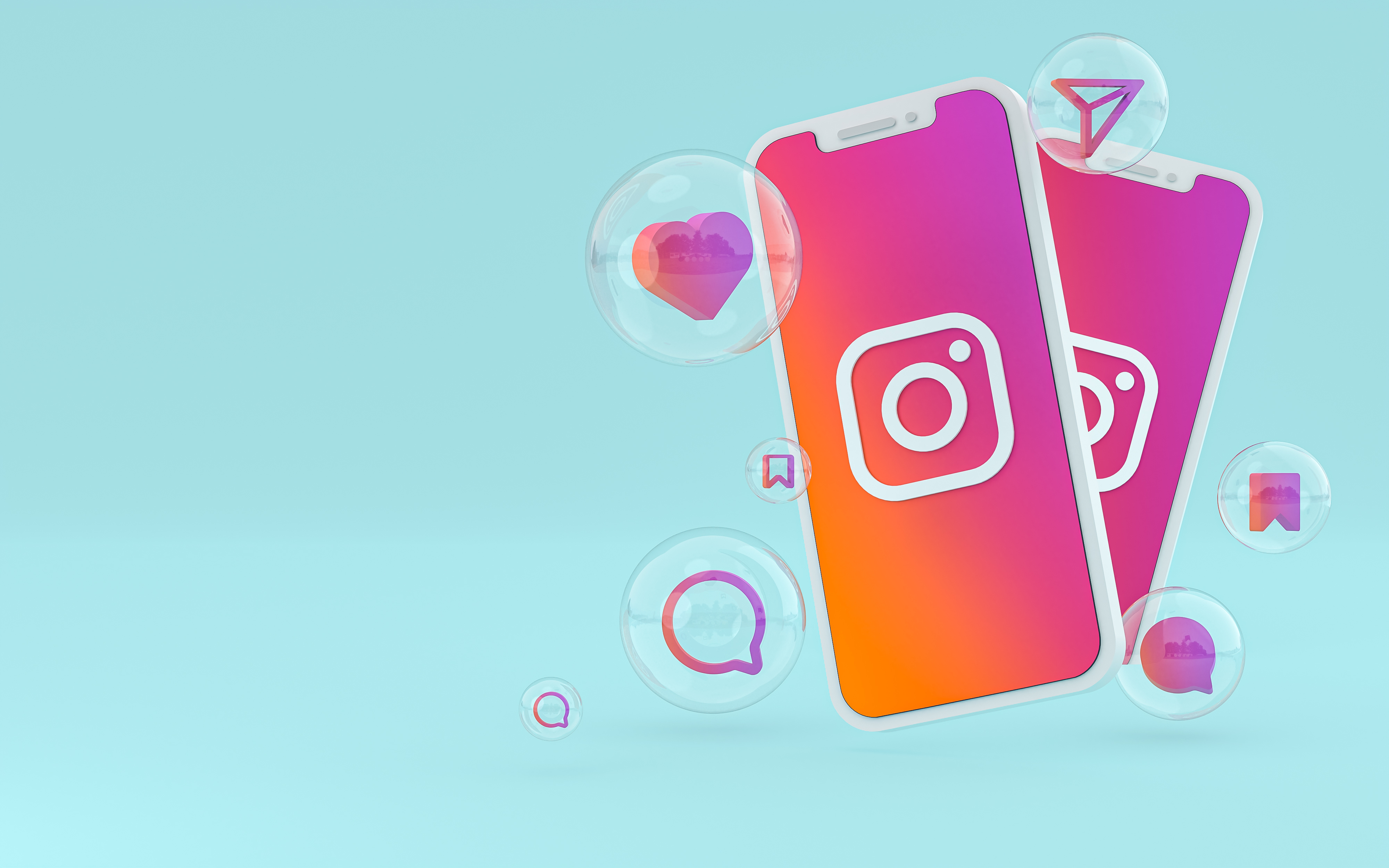 Hellblauer Hintergrund, 2 Iphones mit dem Instagram Logo und rot/orangenen Hintergrund, verschiedene Icons in Blasen um die Iphones