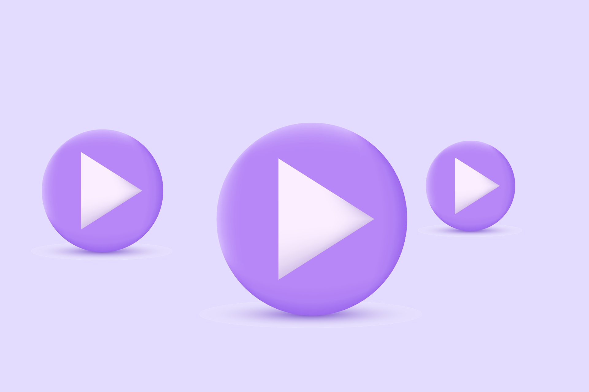 Violetti play-painike vaalean lilalla taustalla kolmessa eri koossa. Blogijulkaisu videoiden koista eri sosiaalisen median kanaviin.