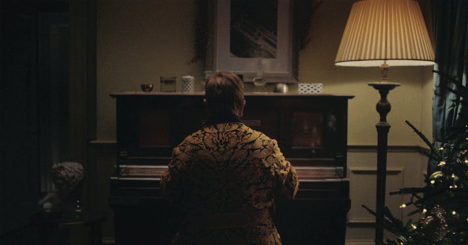 Elton John Christmas Ad