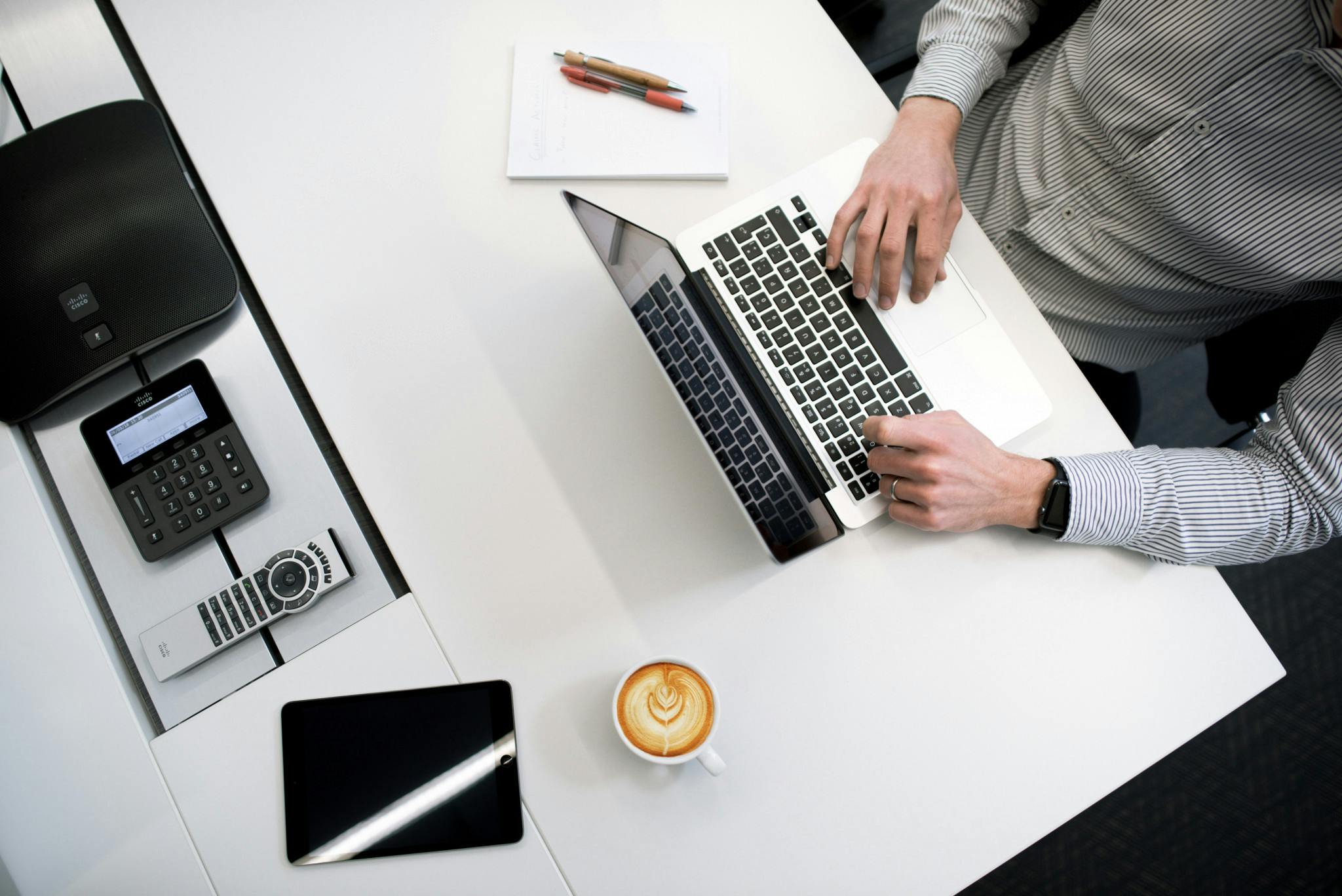 Metrics - desk - office