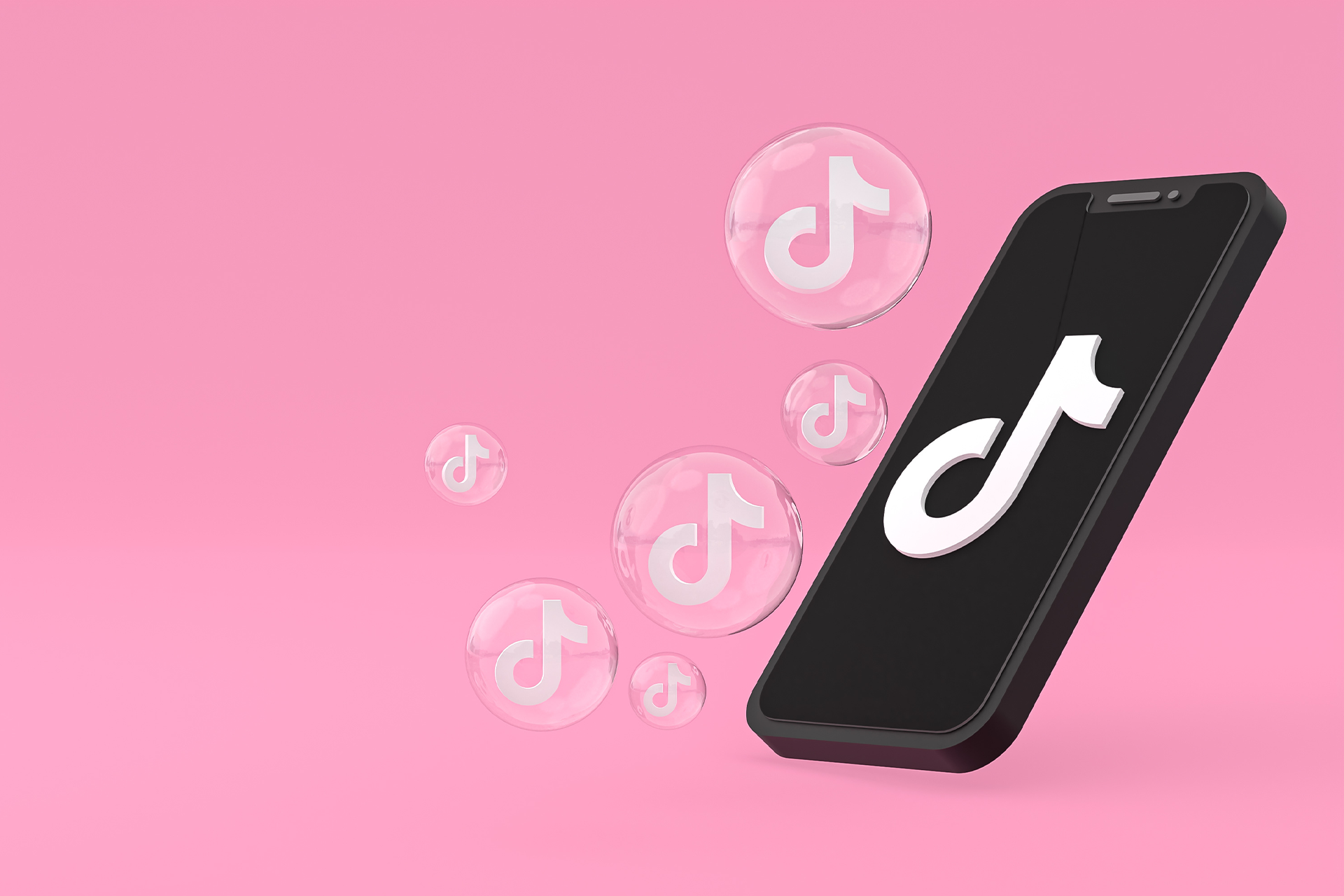 Téléphone avec un logo Tikok avec des bulles contenant des logos tiktok