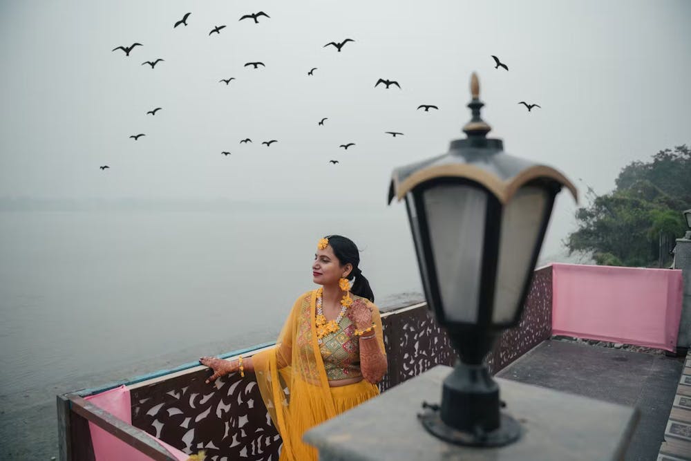Candid pose of new bride in wedding pic
