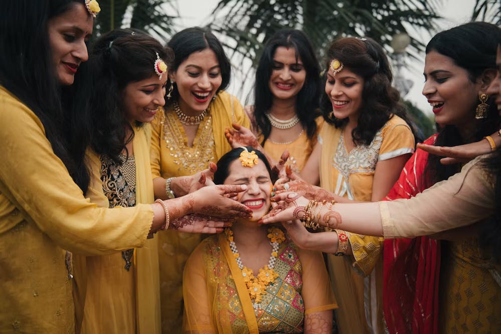 Bride photo clicked with her friends