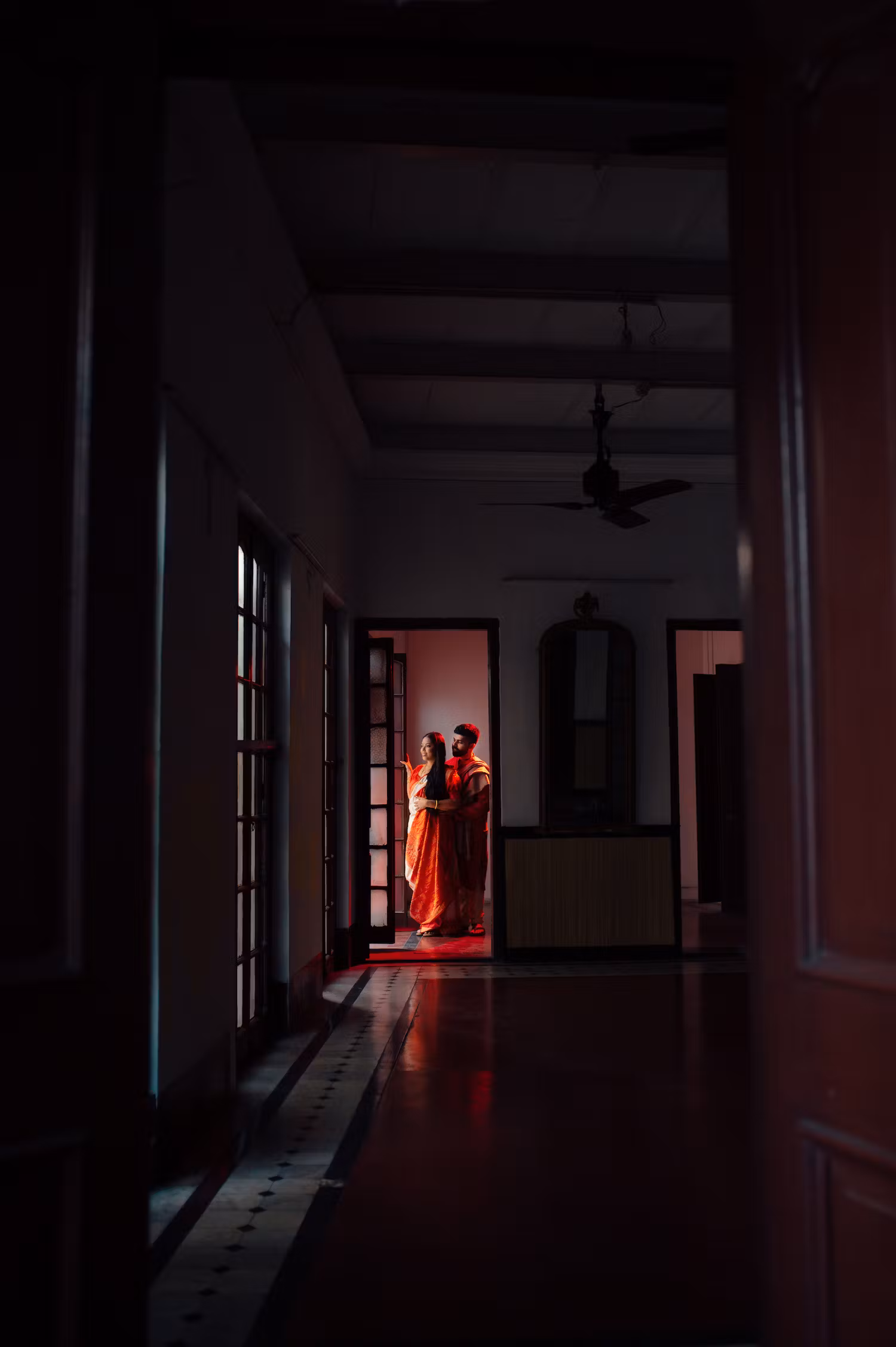 Distance focus photography of couple image