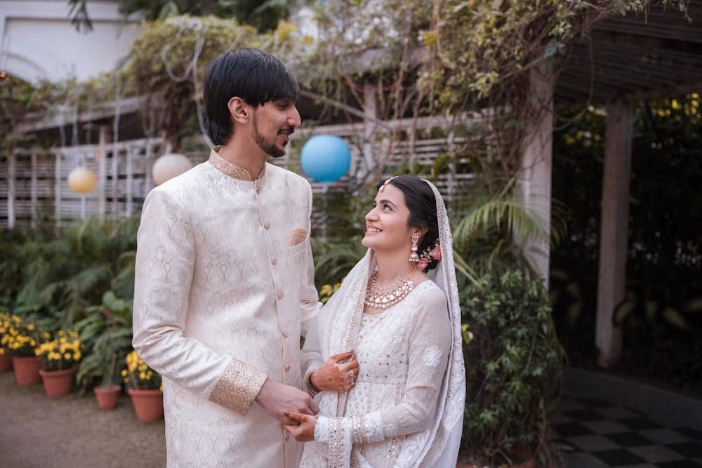 Couple admiring each other photography pose idea for marriage photo