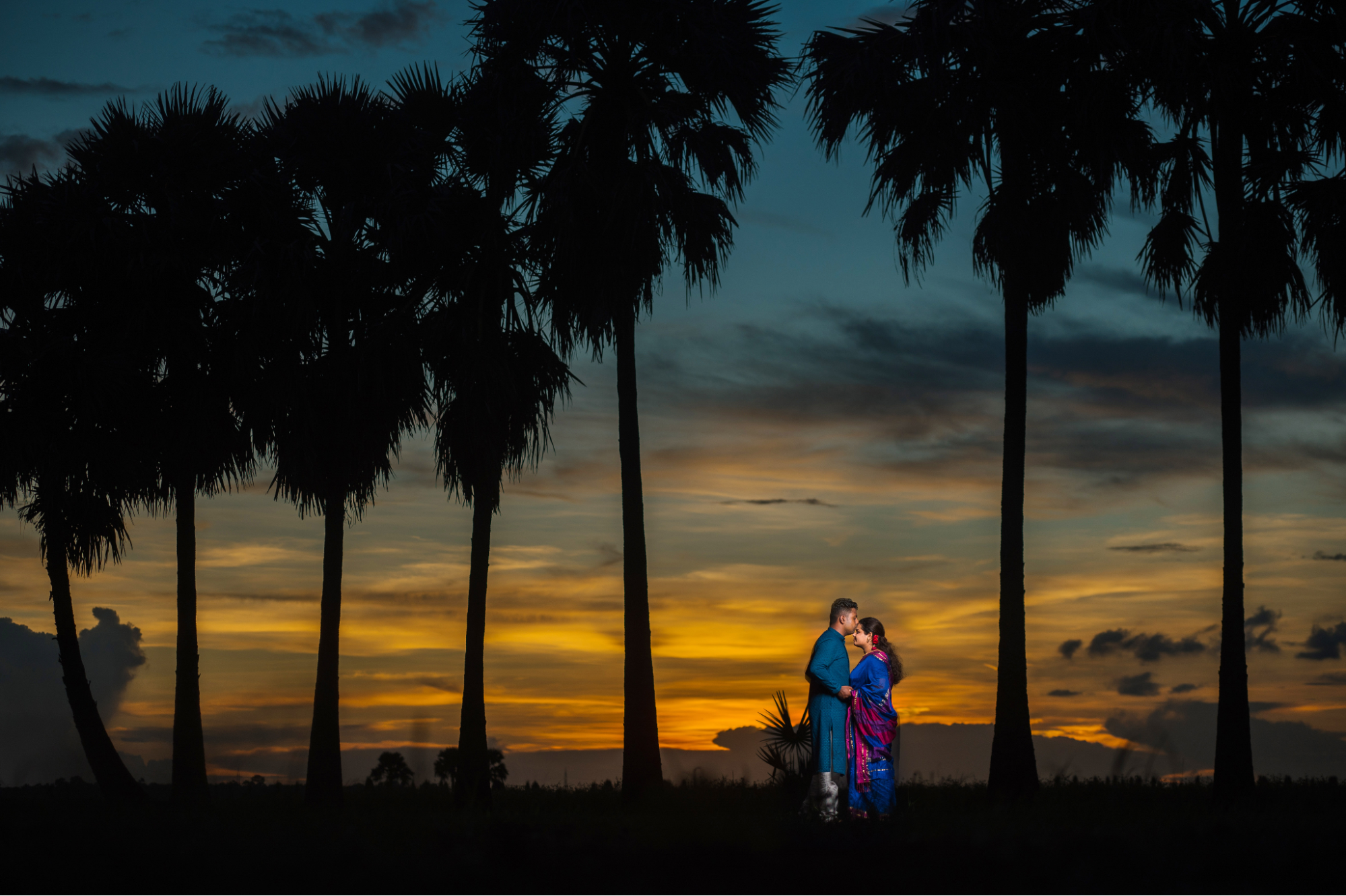 sunset couple photoshoot