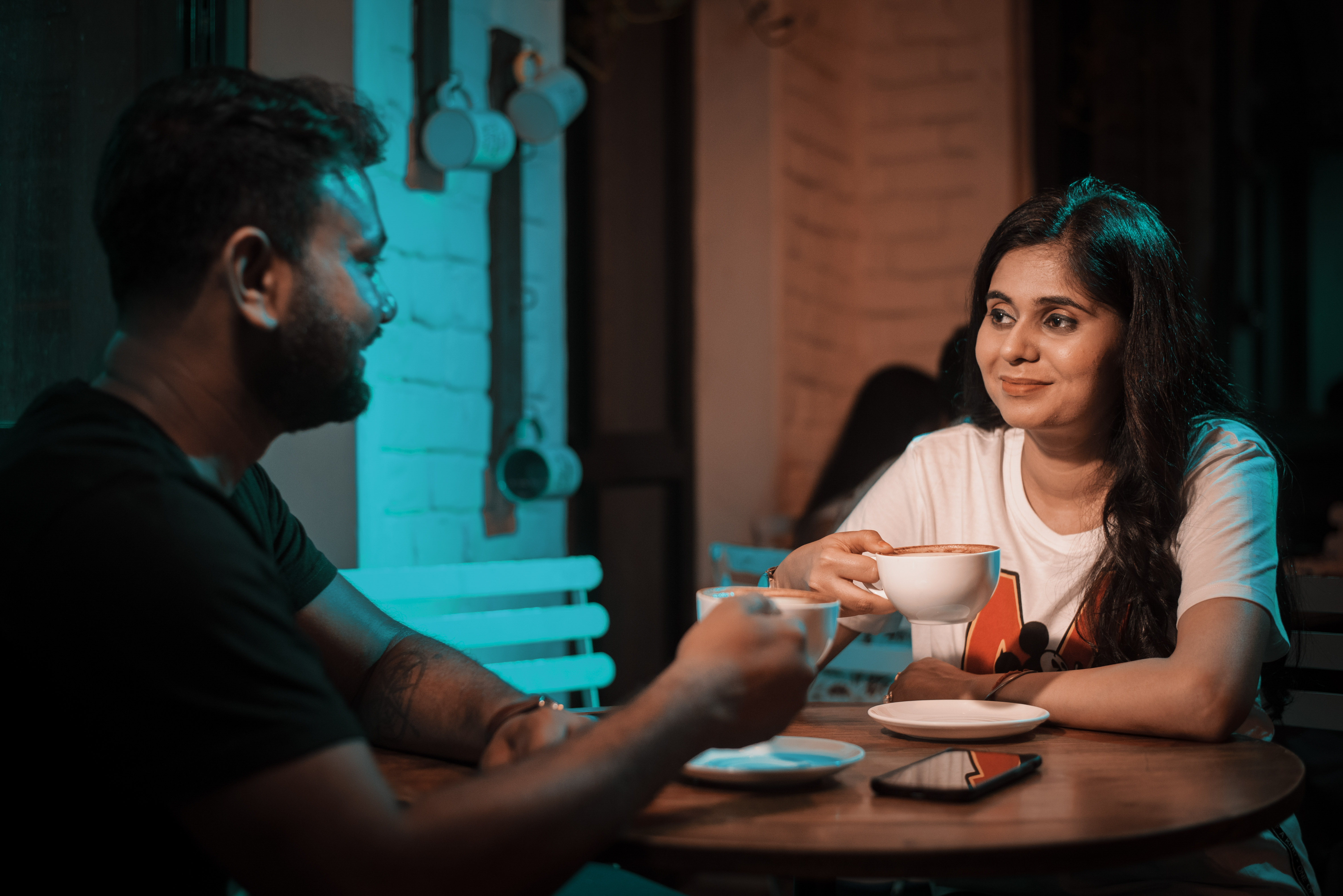 Cafe for pre wedding photoshoot in Kolkata pic