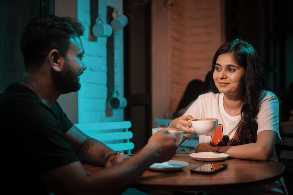 Cafe for pre wedding photoshoot in Kolkata pic