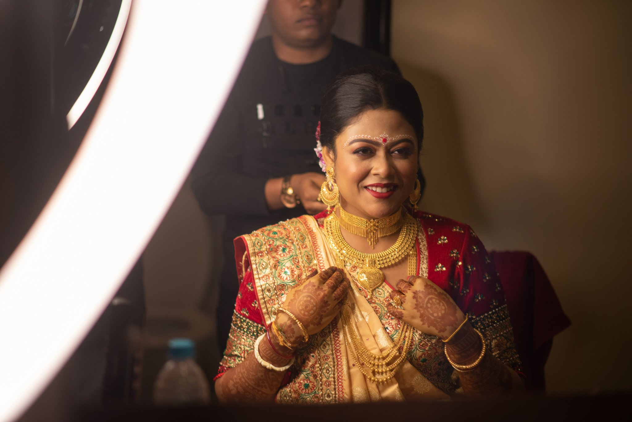 candid bridal photography