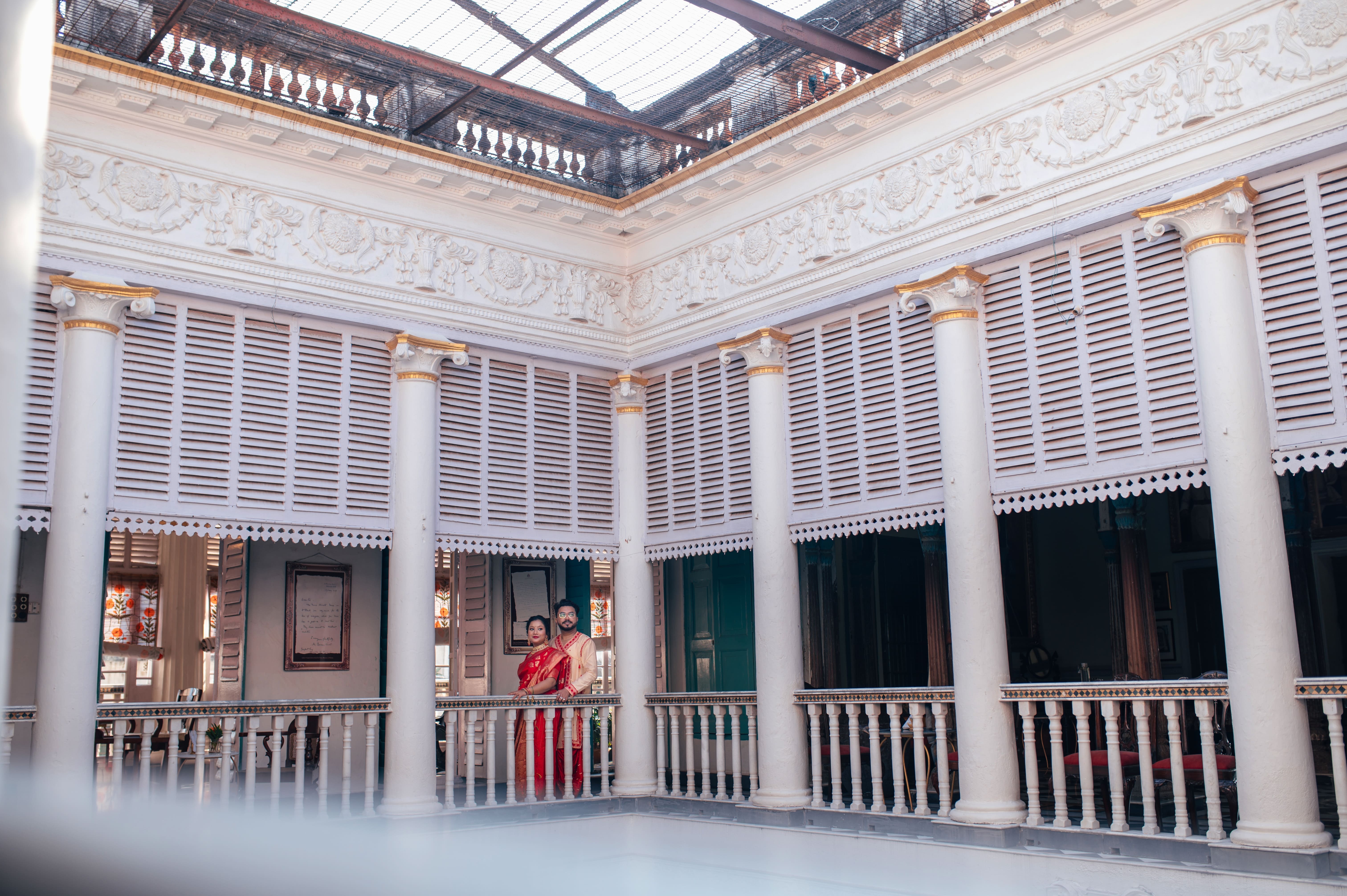 Couple pre-wedding photoshoot in balcony