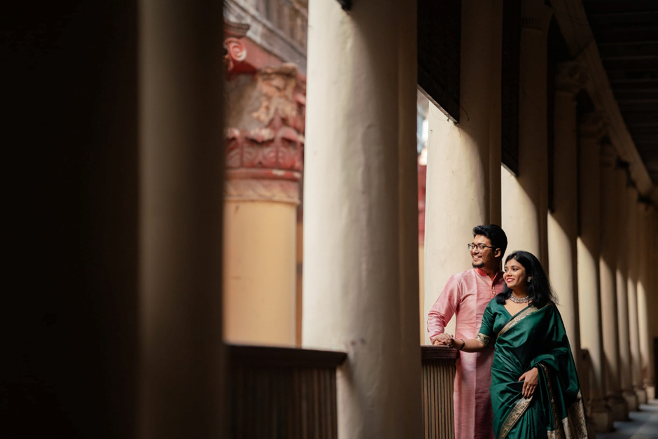 Young Bengali Couple at Serampore Rajbari near balcony