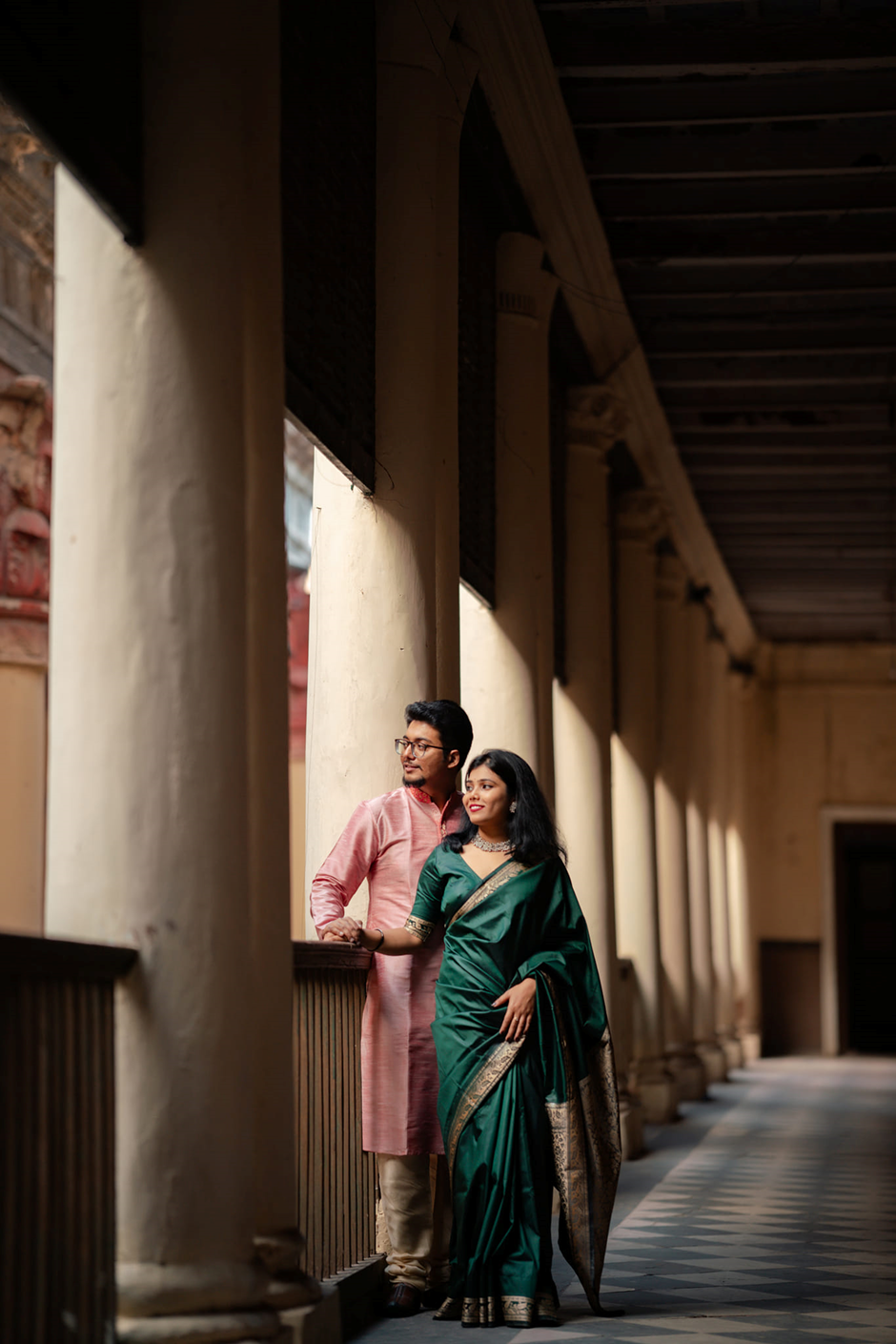 Young Bengali Couple at Serampore Rajbari posing near balcony