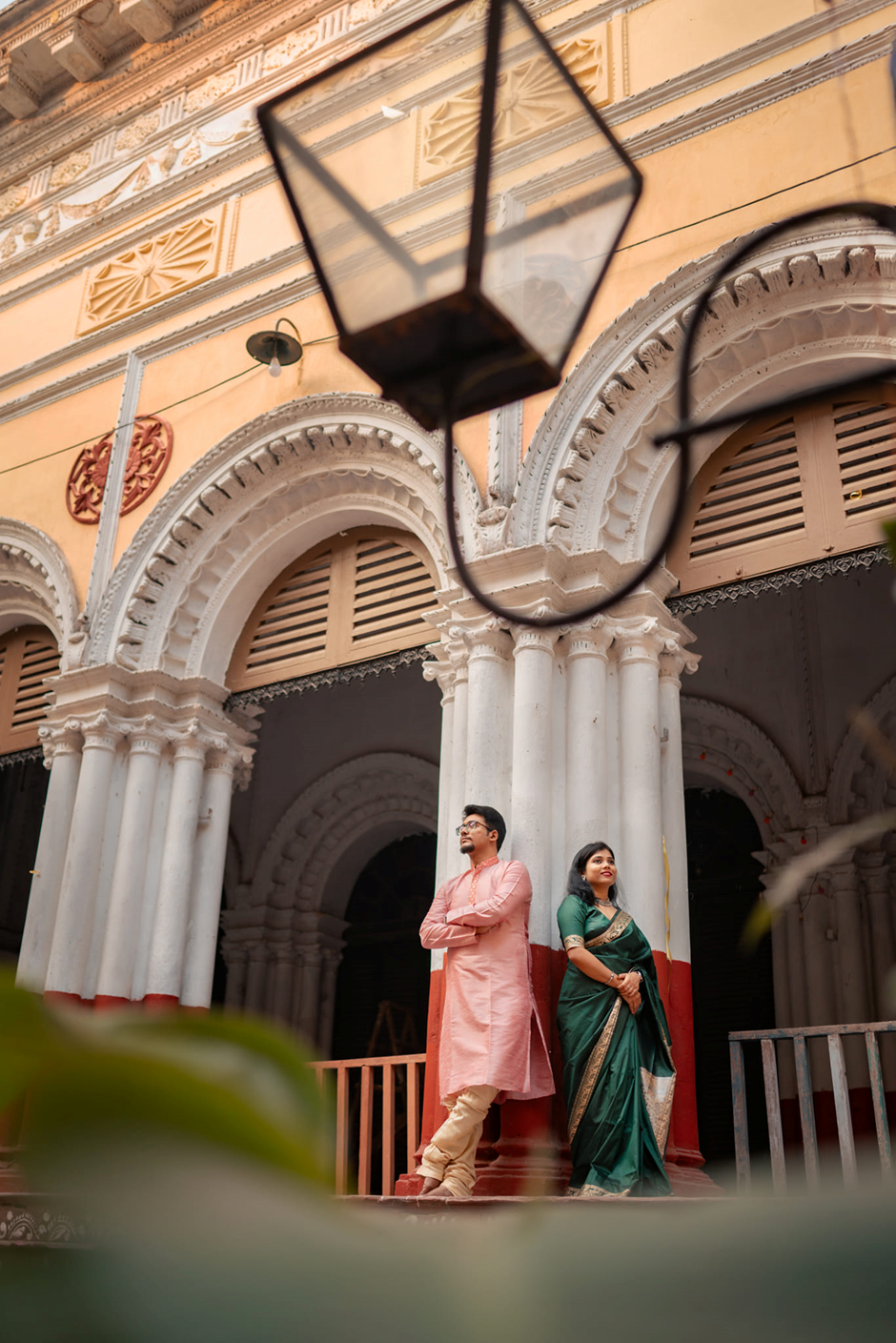 Young Bengali Couple at Serampore Rajbari standing near pillar