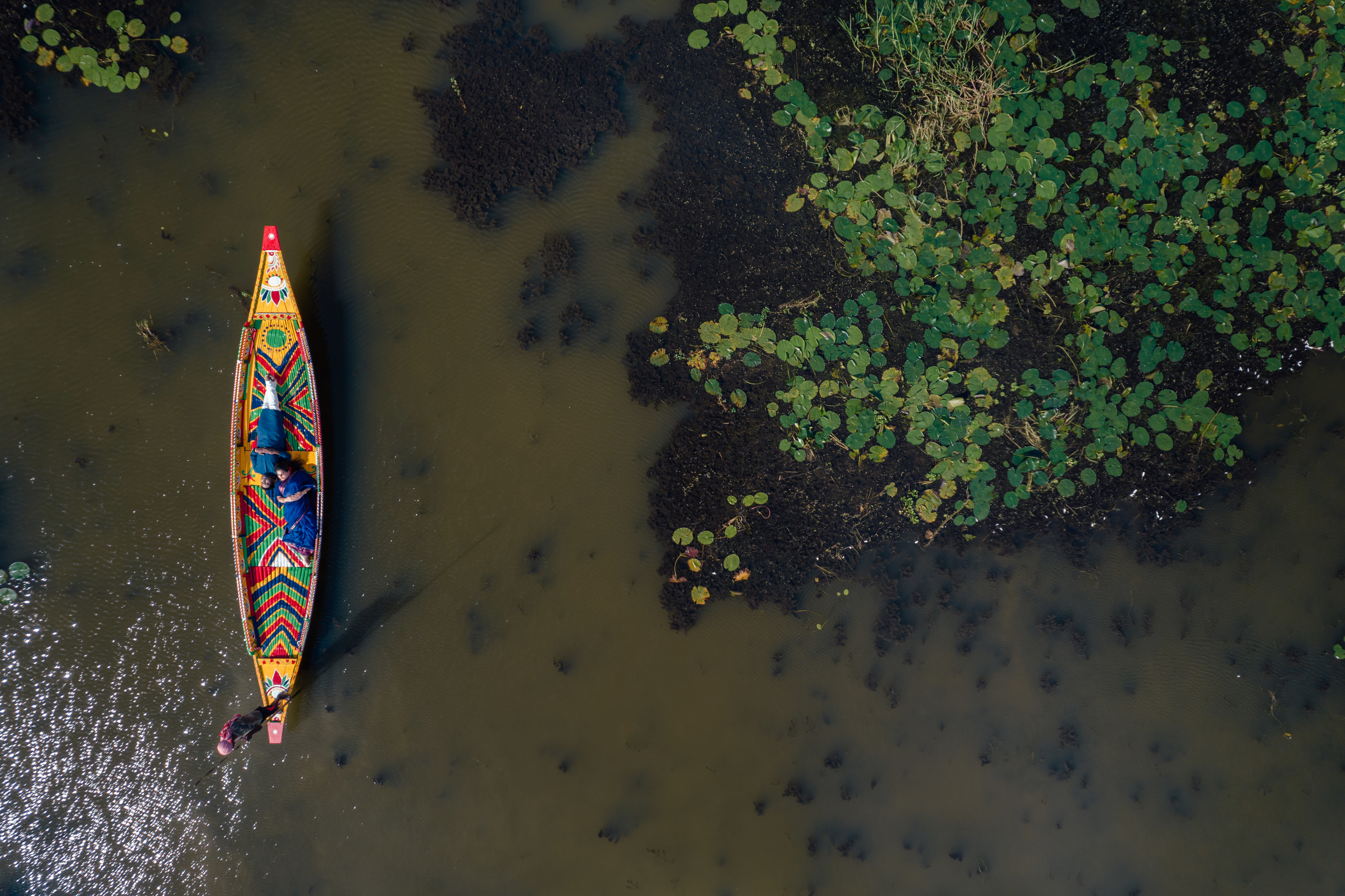 Bengali Couple On Boat Ride For Pre-Wedding Photoshoot | Memories Designer