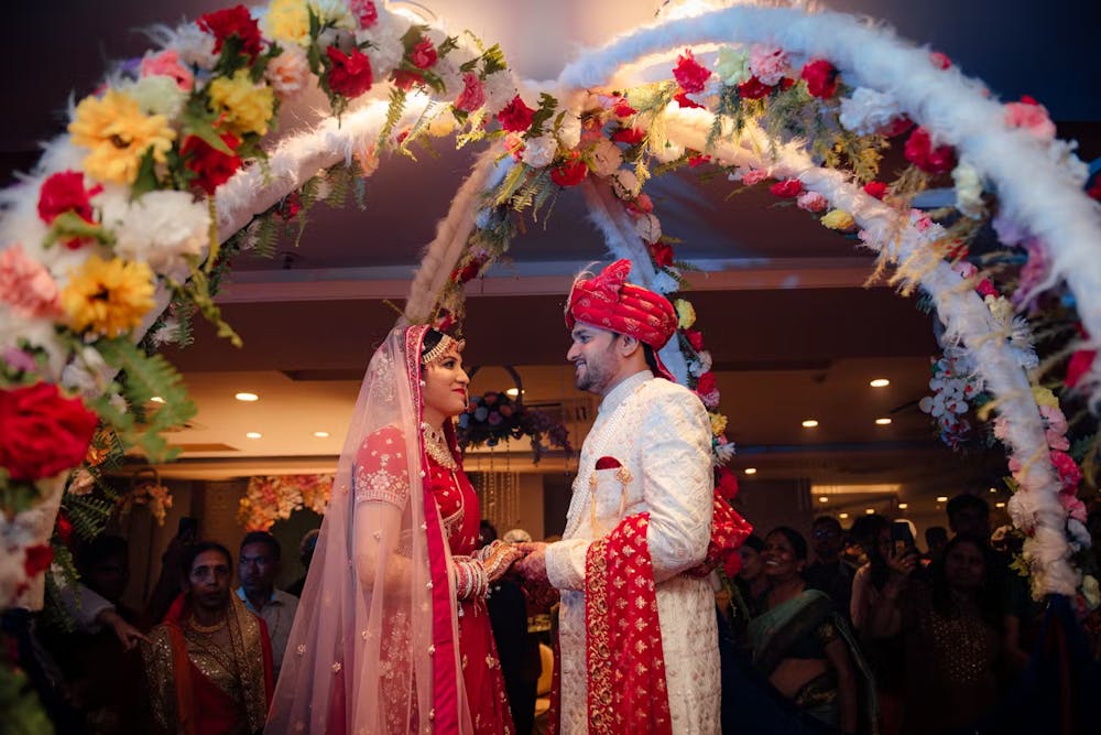 Best wedding photo ideas for Indian couple first look