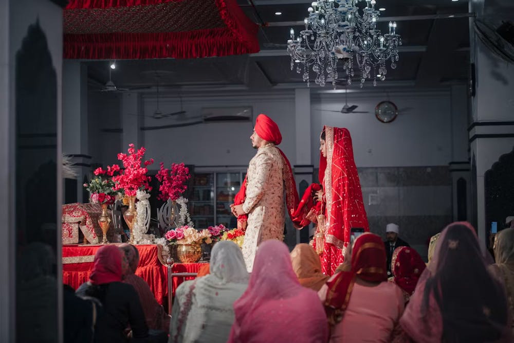 Best wedding photo ideas for Indian couples during phere