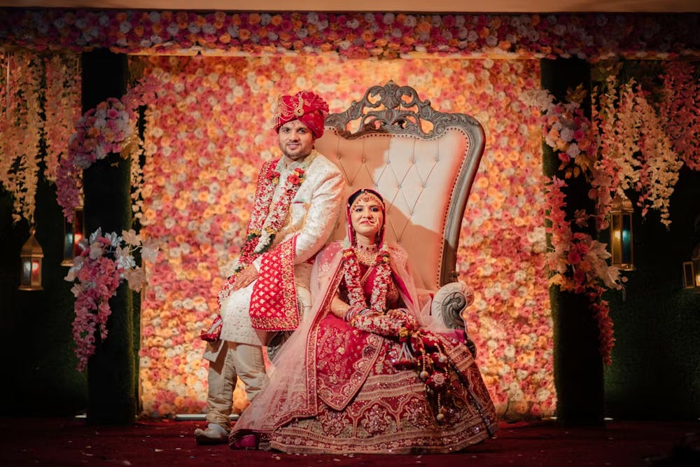Best wedding photo ideas for Indian couple portrait