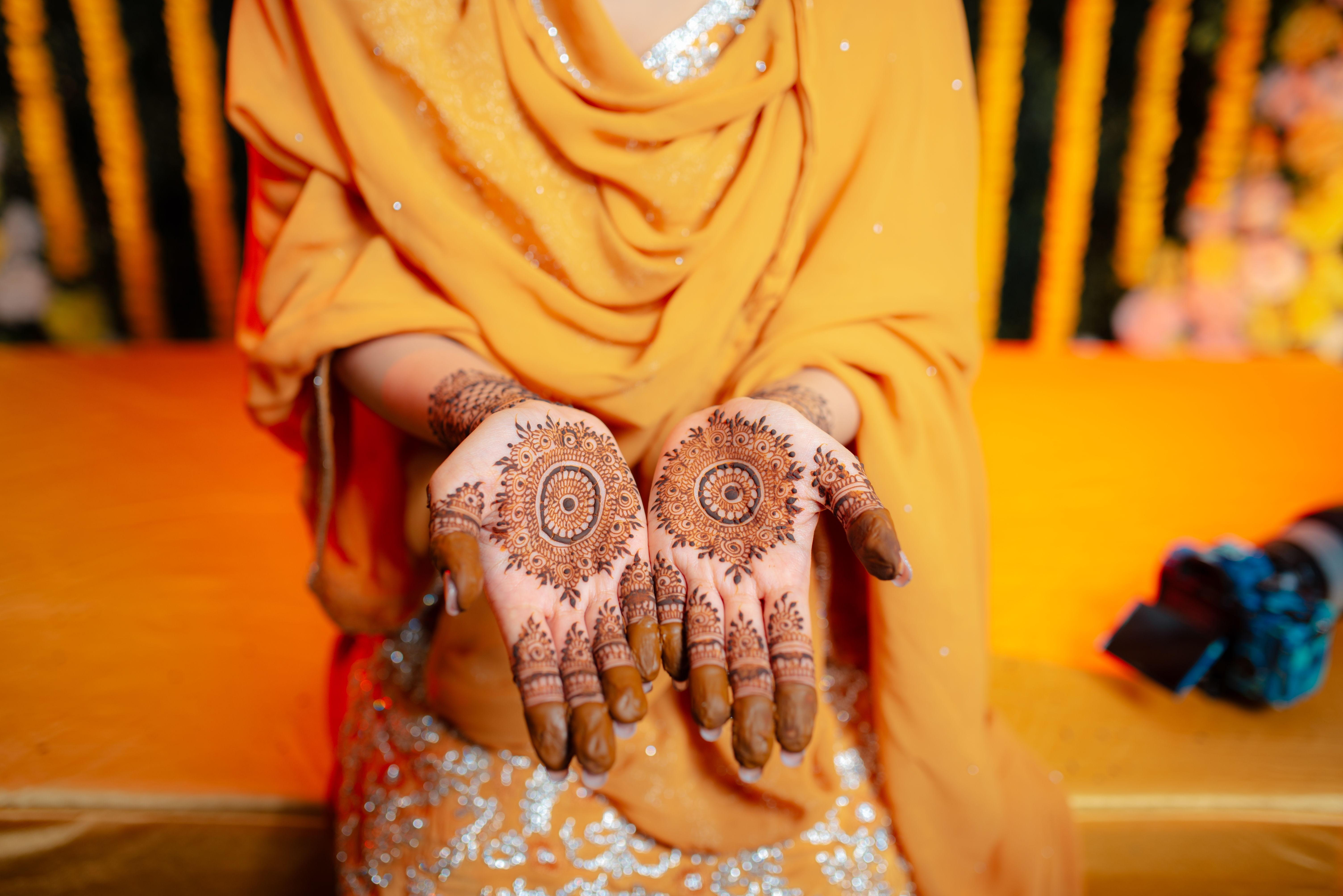 Hands full of Mehndi pic