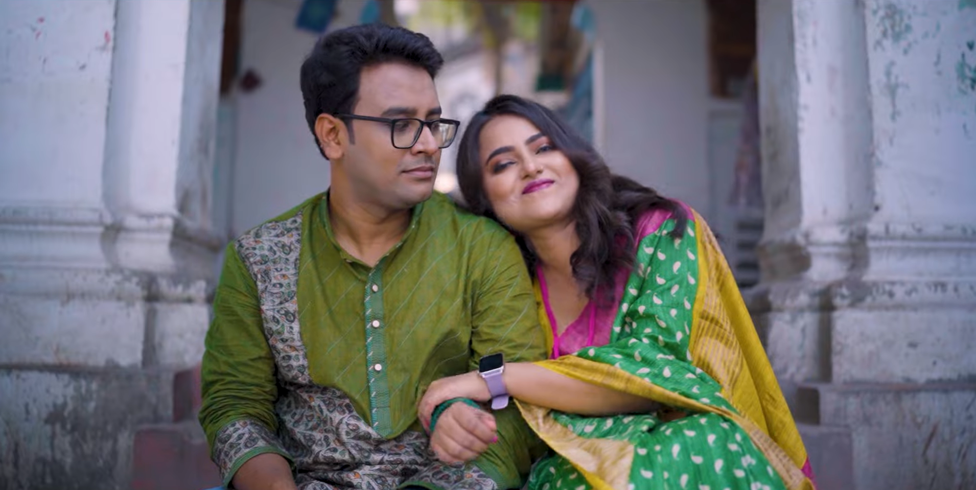 Pre wedding photography pose