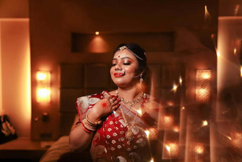 A Banarasi-Clad Bride Taking in Her Reflection