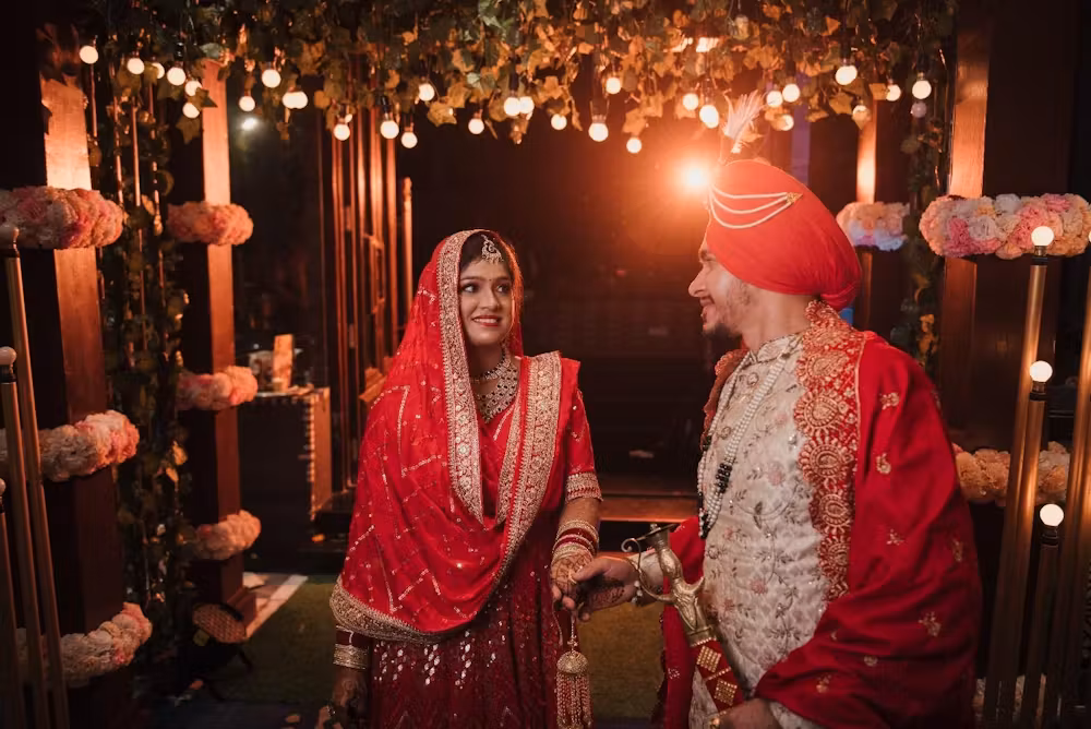 Candid vs Traditional Photography