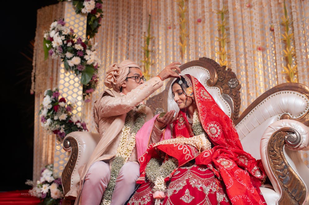 Wedding Indian Couple Photoshoot Poses