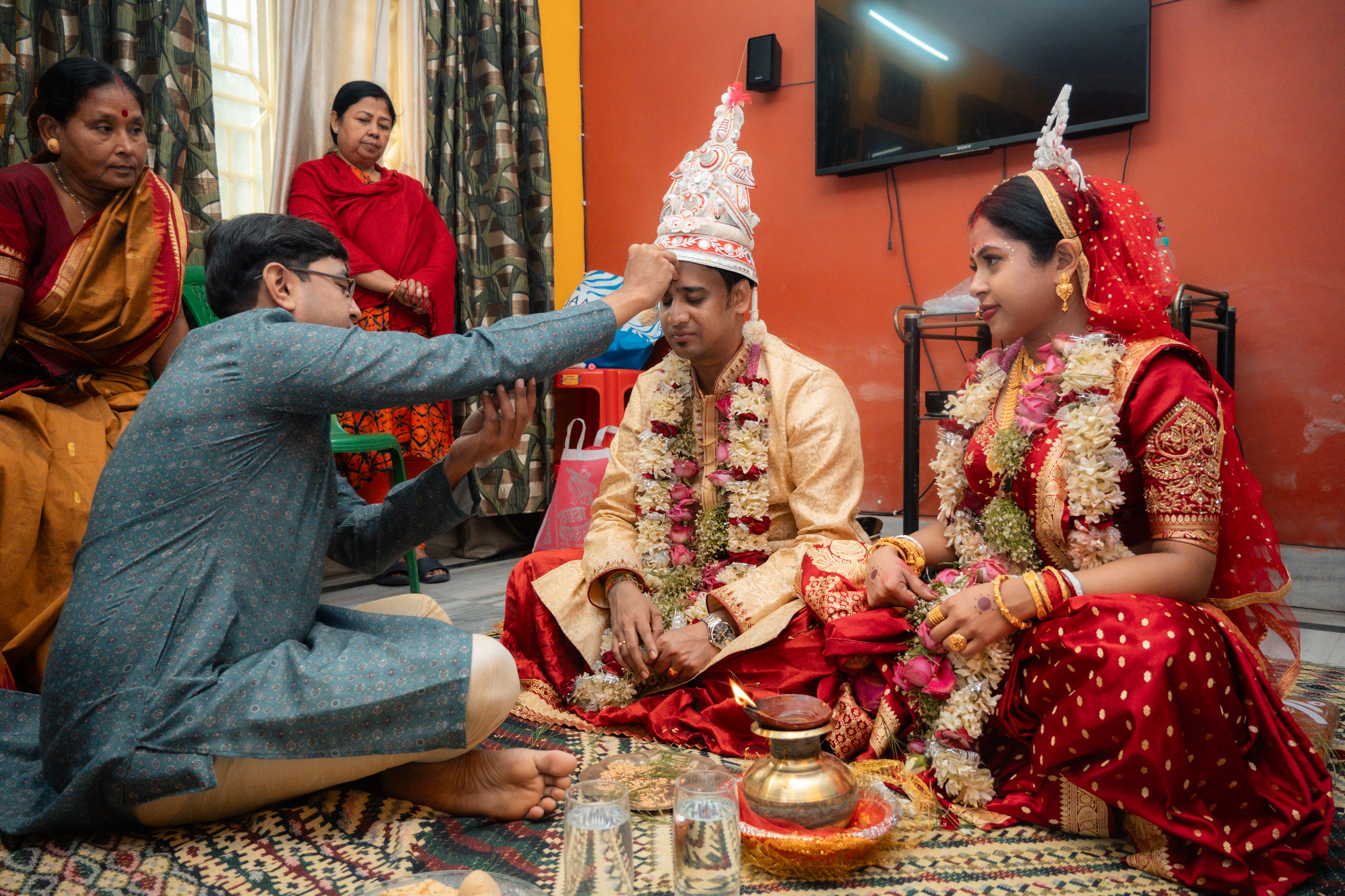 Ayan And Mandhulekha reception photography